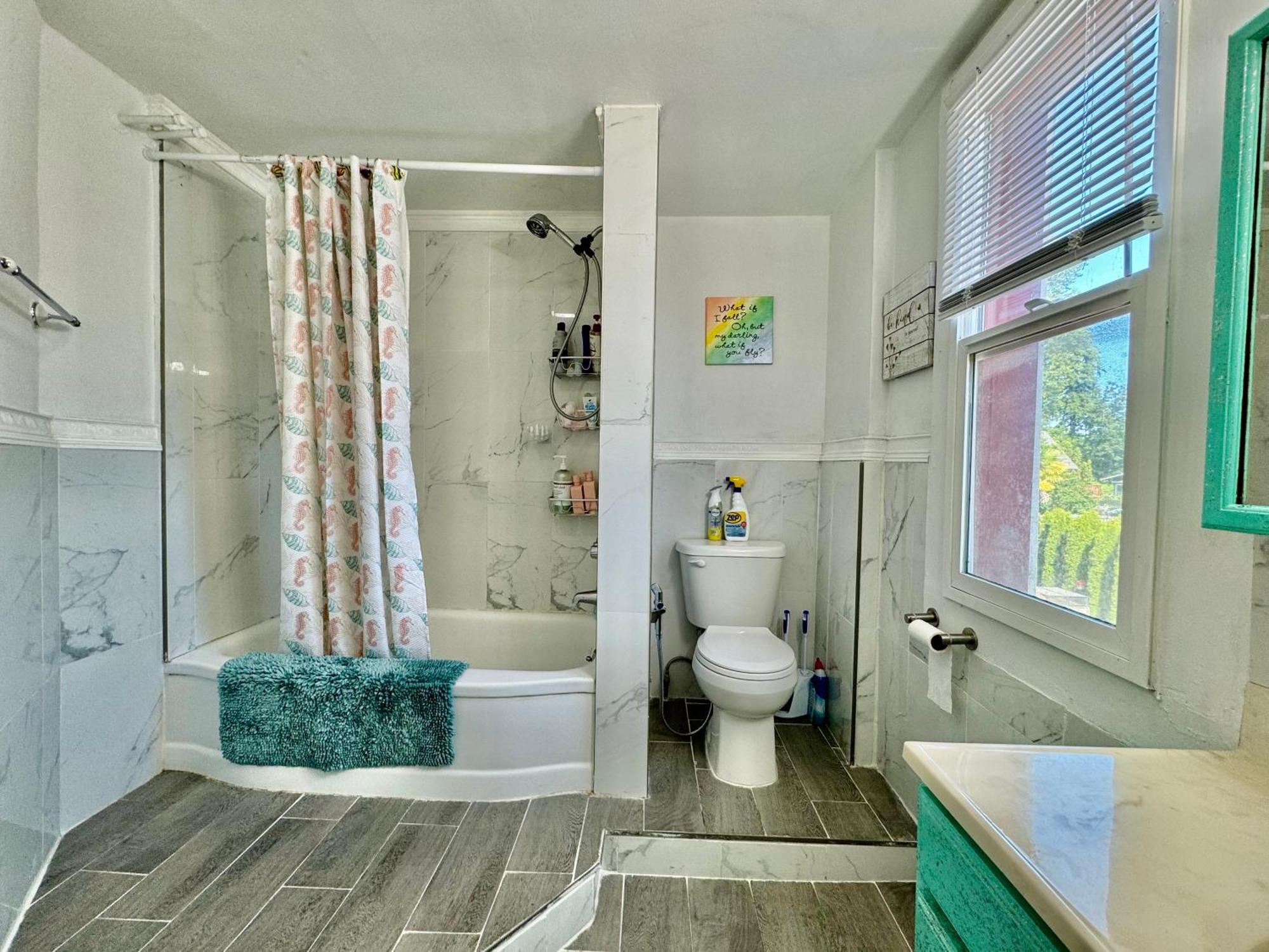 Private Room With Two Twin Beds Air Conditioning And Shared Bathrooms Located Near Seatac Airport And Downtown סיאטל מראה חיצוני תמונה