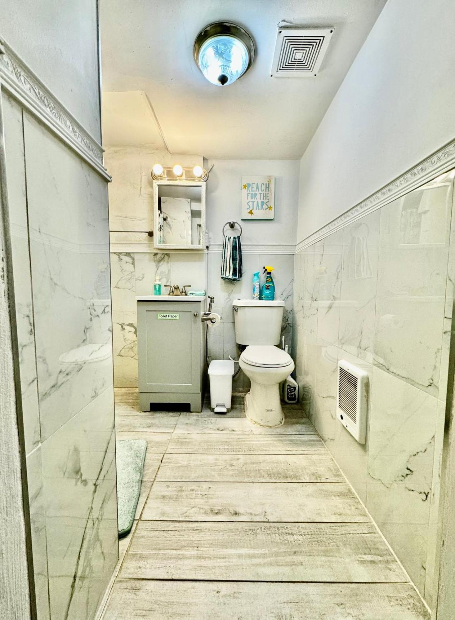 Private Room With Two Twin Beds Air Conditioning And Shared Bathrooms Located Near Seatac Airport And Downtown סיאטל מראה חיצוני תמונה